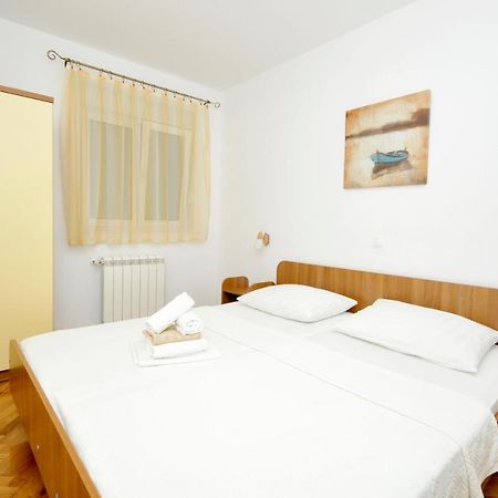 Apartments Penic トロギール エクステリア 写真
