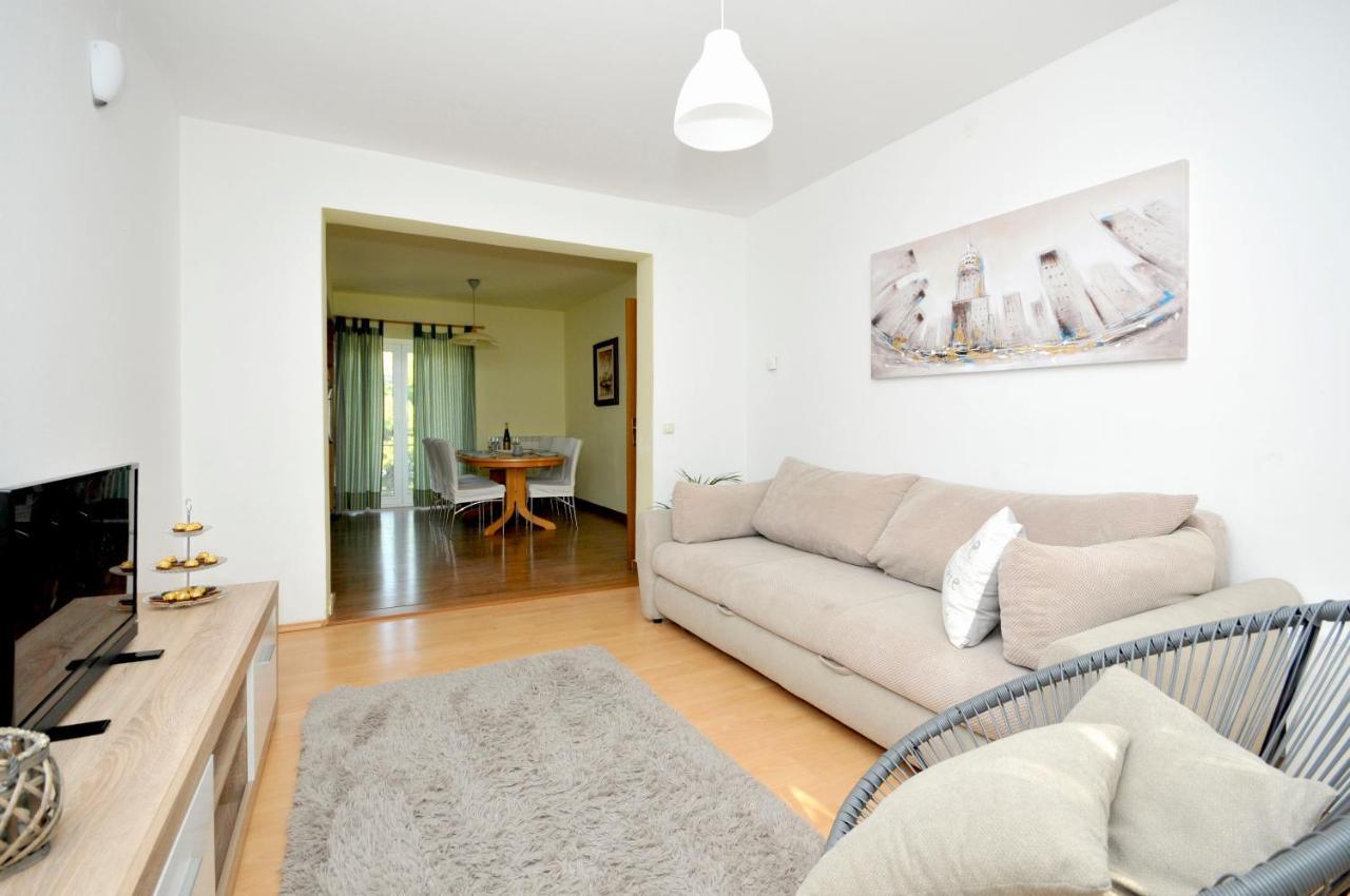 Apartments Penic トロギール エクステリア 写真
