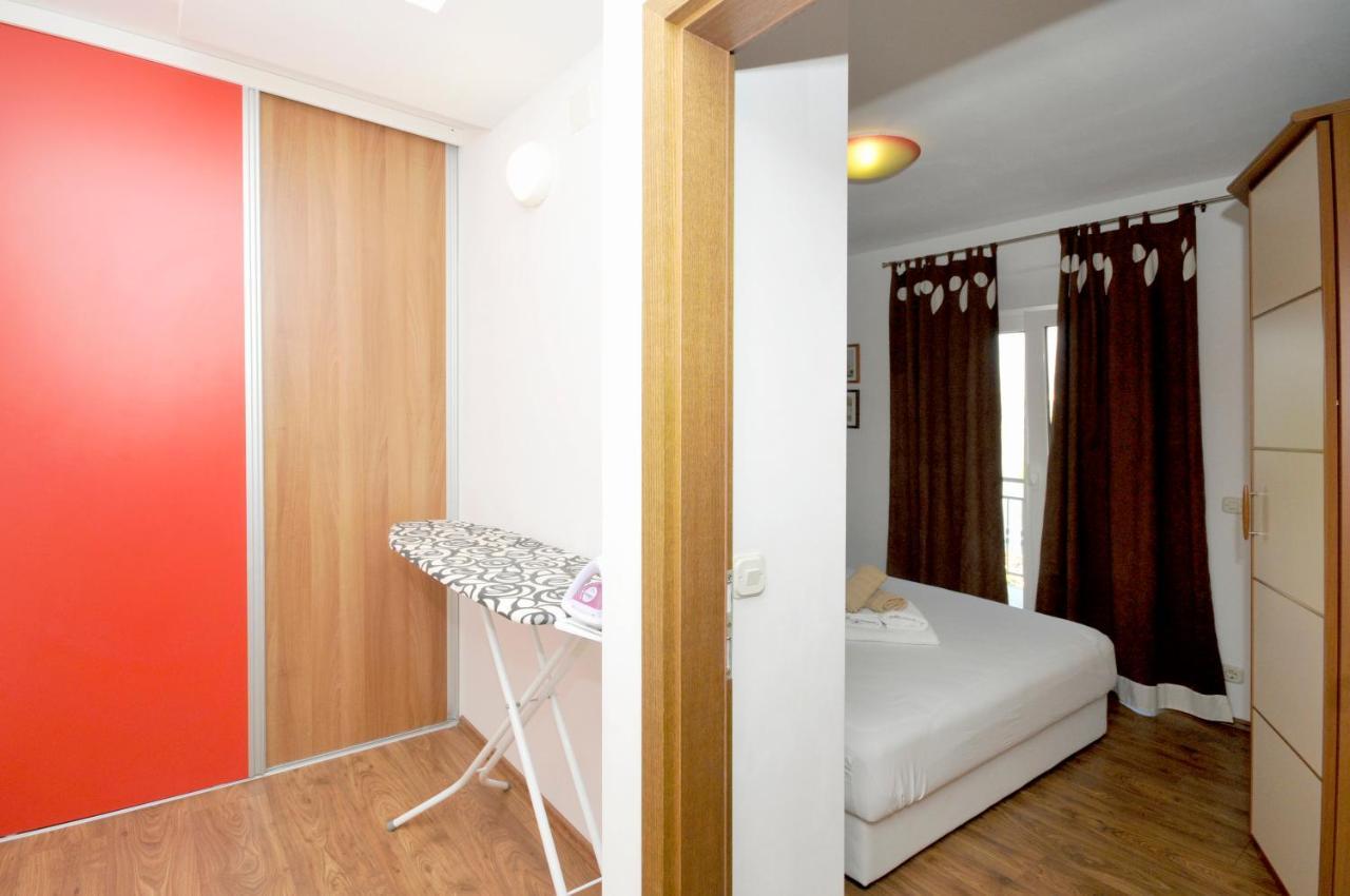 Apartments Penic トロギール エクステリア 写真