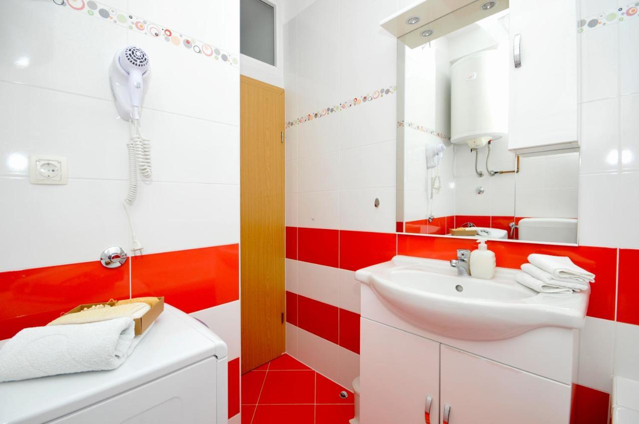 Apartments Penic トロギール エクステリア 写真
