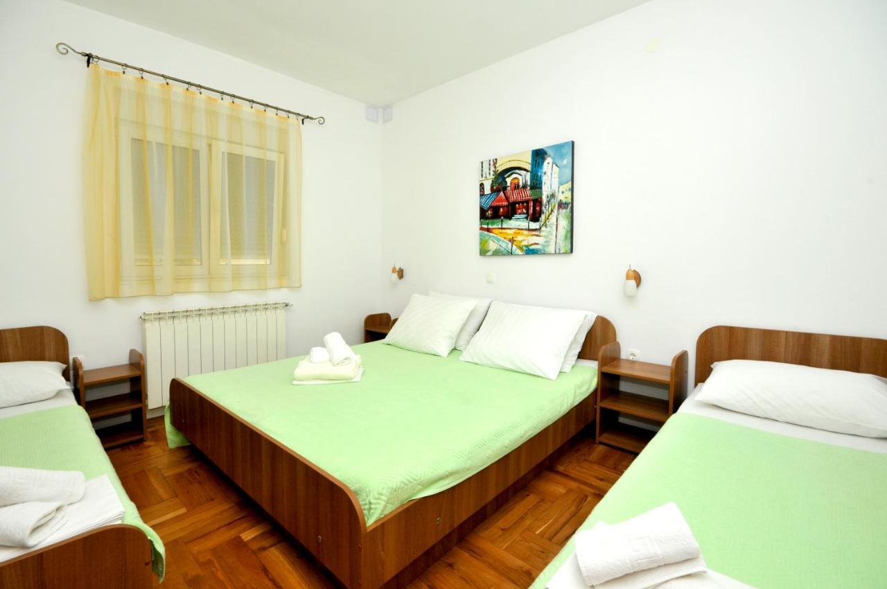 Apartments Penic トロギール エクステリア 写真
