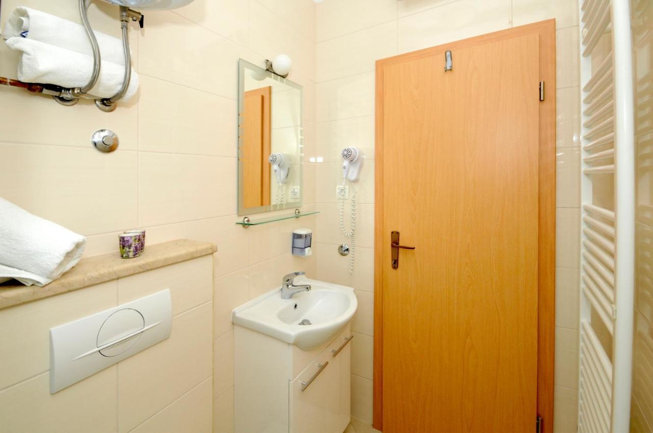 Apartments Penic トロギール エクステリア 写真