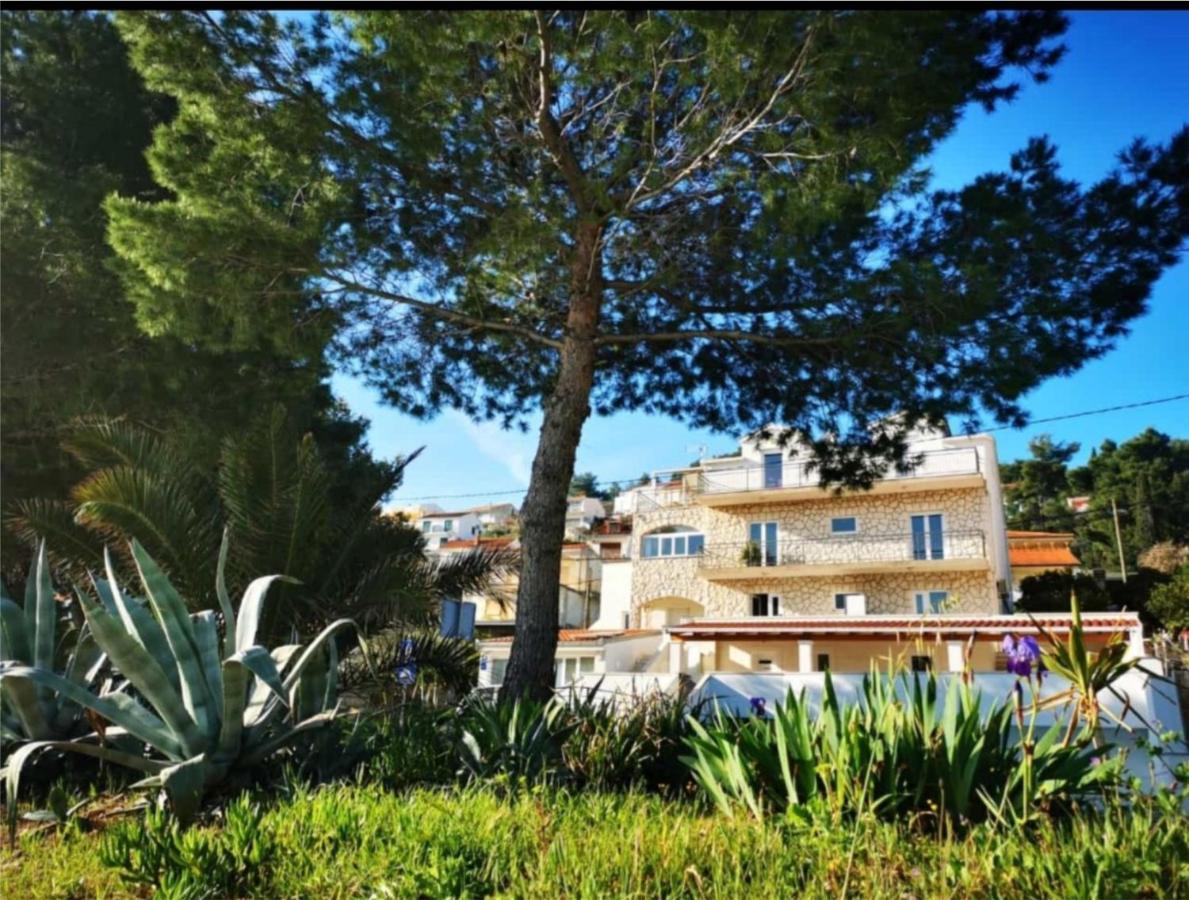 Apartments Penic トロギール エクステリア 写真